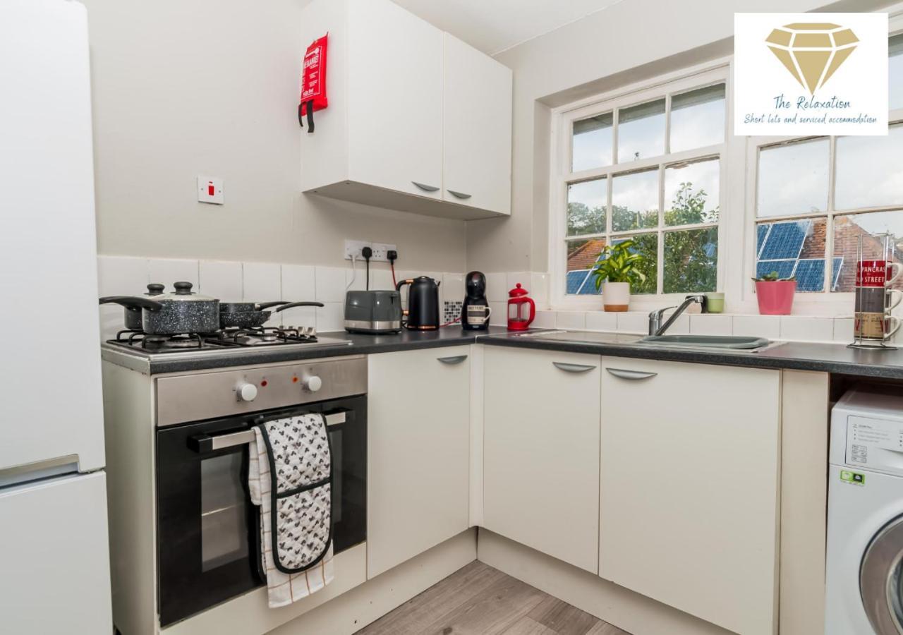 2 Bed Apartment-5 Guests - Business-Relocation-Parking - The Brighton Short Stay & Serviced Apartments ภายนอก รูปภาพ