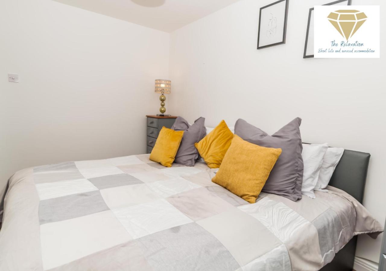 2 Bed Apartment-5 Guests - Business-Relocation-Parking - The Brighton Short Stay & Serviced Apartments ภายนอก รูปภาพ