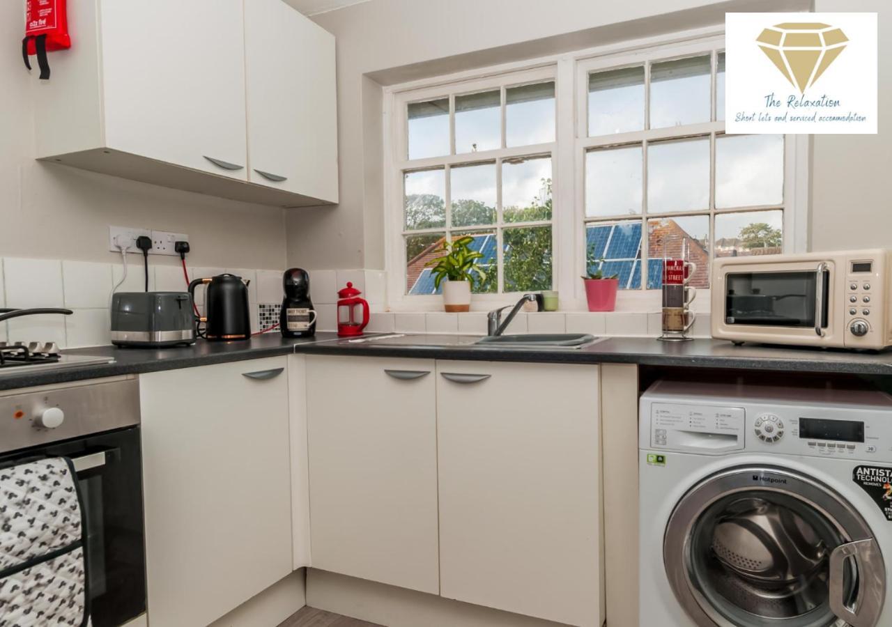 2 Bed Apartment-5 Guests - Business-Relocation-Parking - The Brighton Short Stay & Serviced Apartments ภายนอก รูปภาพ
