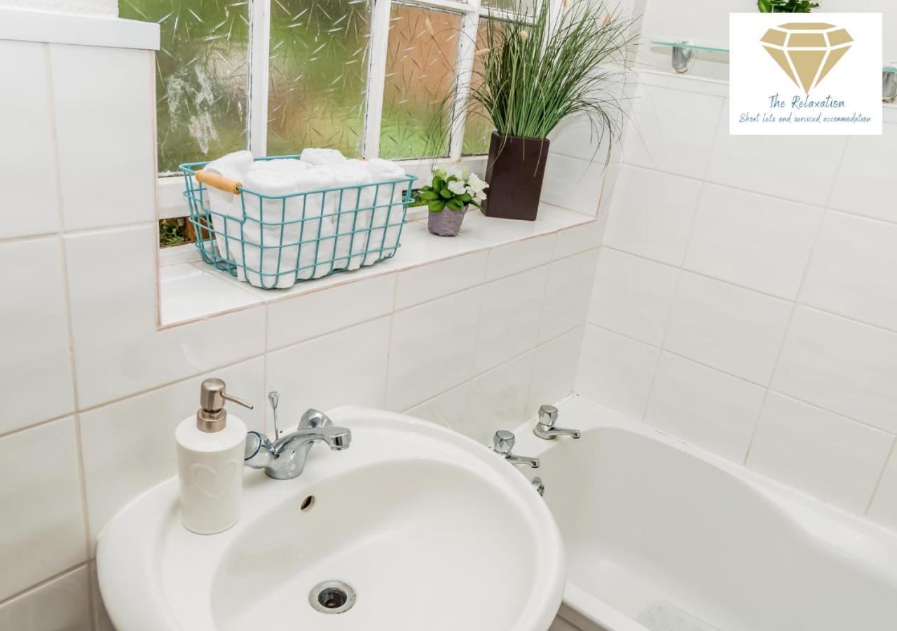 2 Bed Apartment-5 Guests - Business-Relocation-Parking - The Brighton Short Stay & Serviced Apartments ภายนอก รูปภาพ